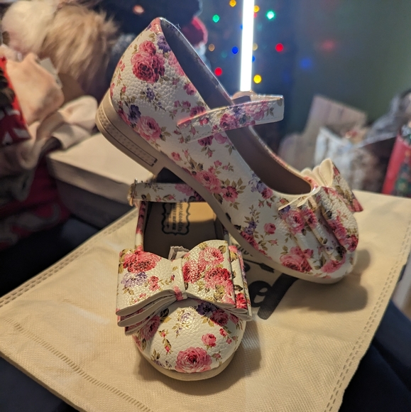 Pipperdoodles sz 3 Bow Shoes - Picture 3 of 5